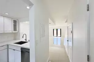 8010 SW 152nd Ave, Miami, FL 33193 - Photo 6