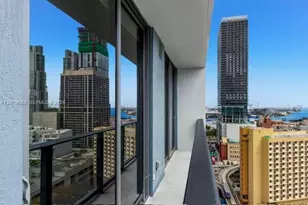 121 NE 5th St, Miami, FL 33132 - Photo 34