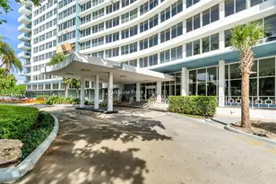 7441 Wayne, Miami Beach, FL 33141 - Photo 2