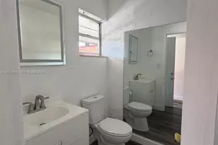 1400 NE 191st St, Miami, FL 33179 - Photo 8