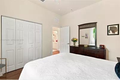 2466 NE 3rd Ct, Homestead, FL 33033 - Photo 18