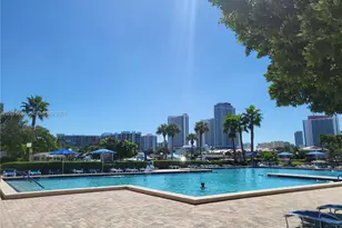600 Three Islands Blvd, Hallandale Beach, FL 33009 - Photo 20