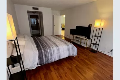 600 Three Islands Blvd #118, Hallandale Beach, FL 33009 - Photo 10