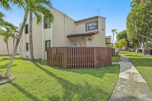 10300 NW 9th St Cir, Miami, FL 33172 - Photo 28