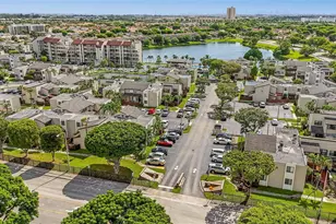 10300 NW 9th St Cir, Miami, FL 33172 - Photo 22