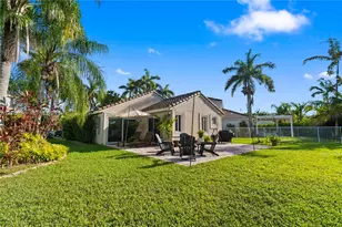 1416 Canary Island Dr, Weston, FL 33327 - Photo 14