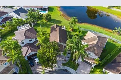 1416 Canary Island Dr, Weston, FL 33327 - Photo 4