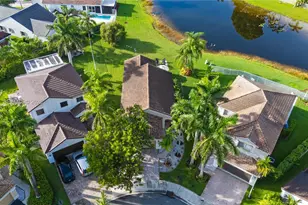 1416 Canary Island Dr, Weston, FL 33327 - Photo 4