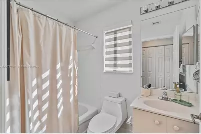 1416 Canary Island Dr, Weston, FL 33327 - Photo 38