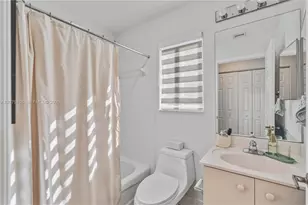 1416 Canary Island Dr, Weston, FL 33327 - Photo 38