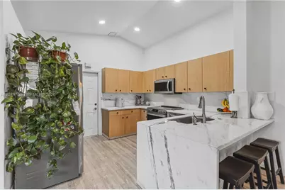 1416 Canary Island Dr, Weston, FL 33327 - Photo 22