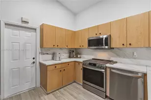 1416 Canary Island Dr, Weston, FL 33327 - Photo 24