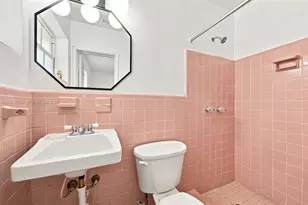 2135 NW 129th St, Miami, FL 33167 - Photo 18