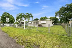 2135 NW 129th St, Miami, FL 33167 - Photo 32