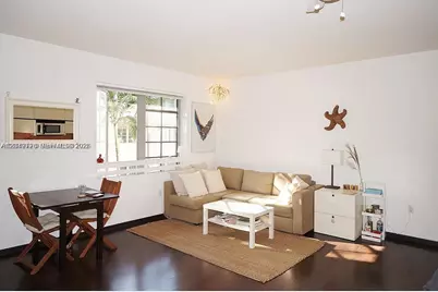 435 21st St #215, Miami Beach, FL 33139 - Photo 2