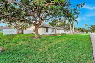 18440 SW 77th Ct, Cutler Bay, FL 33157 - Photo 2