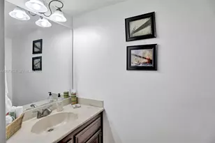7064 SW 114th Pl, Miami, FL 33173 - Photo 1