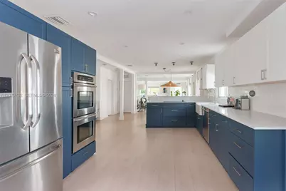 2521 SW 25th Ter, Miami, FL 33133 - Photo 12