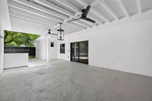 1011 NW 30th Ct, Miami, FL 33125 - Photo 44