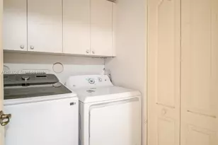 10750 NW 66th St, Doral, FL 33178 - Photo 28