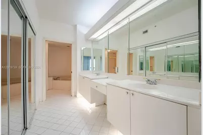 10750 NW 66th St #102, Doral, FL 33178 - Photo 10