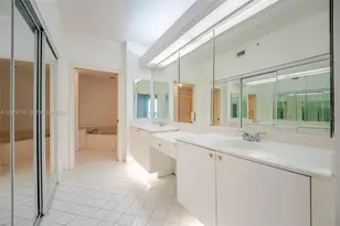 10750 NW 66th St, Doral, FL 33178 - Photo 10