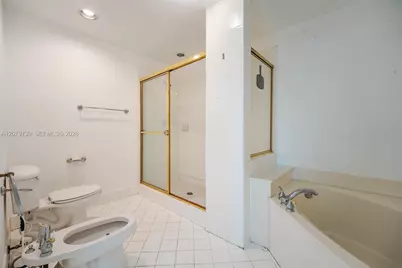 10750 NW 66th St #102, Doral, FL 33178 - Photo 12