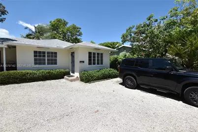 801 SE 4th Street #2, Boynton Beach, FL 33435 - Photo 1