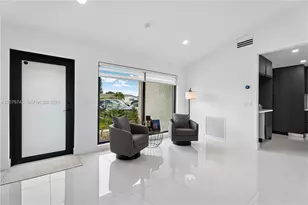 620 NW 98th Ave, Pembroke Pines, FL 33024 - Photo 2