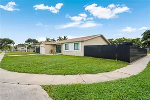620 NW 98th Ave, Pembroke Pines, FL 33024 - Photo 32