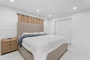 620 NW 98th Ave, Pembroke Pines, FL 33024 - Photo 16
