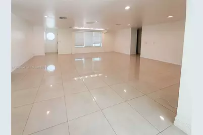 2298 NE 2nd Ave #n/a, Boca Raton, FL 33431 - Photo 2