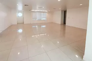 2298 NE 2nd Ave, Boca Raton, FL 33431 - Photo 2