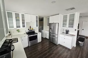 161 SE Village Dr, Port Saint Lucie, FL 34952 - Photo 6