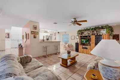 8554 SW 163rd Pl, Miami, FL 33193 - Photo 8