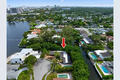 19860 NE 24th Ct, Miami, FL 33180 - Photo 36
