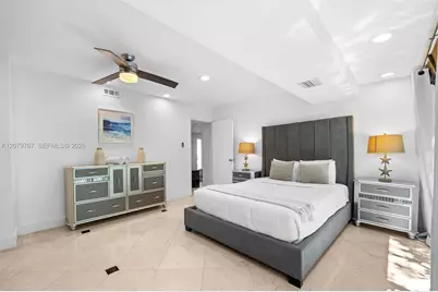 19860 NE 24th Ct, Miami, FL 33180 - Photo 12