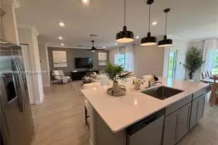 19853 Whispering Creek Rd, Loxahatchee, FL 33470 - Photo 6