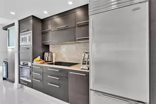 900 Biscayne Blvd, Miami, FL 33132 - Photo 20