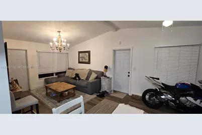 916 SW 24th Ave #0, Fort Lauderdale, FL 33312 - Photo 2