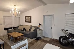 916 SW 24th Ave, Fort Lauderdale, FL 33312 - Photo 2