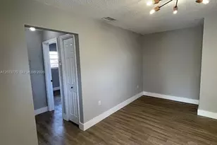 827 SW 11th Ave, Miami, FL 33130 - Photo 6