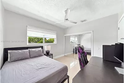 4041 W 8th Ave, Hialeah, FL 33012 - Photo 22