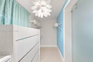 4041 W 8th Ave, Hialeah, FL 33012 - Photo 20