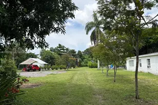 17725 SW 218th St, Miami, FL 33170 - Photo 8