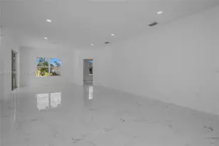 3060 Sean Rd, North Port, FL 34288 - Photo 10