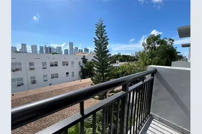836 SW 2nd St #404, Miami, FL 33130 - Photo 16