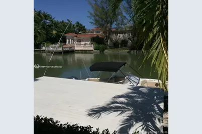 3921 N Meridian Ave, Miami Beach, FL 33140 - Photo 6