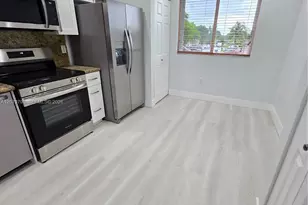 7175 NW 173rd Dr, Hialeah, FL 33015 - Photo 6