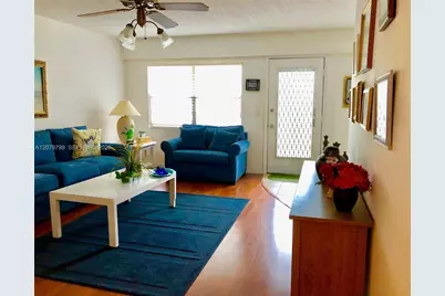 300 SW 134th Way #405E, Pembroke Pines, FL 33027 - Photo 2